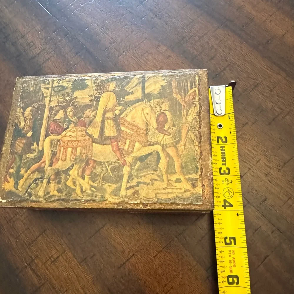 Vintage Italy Florentine Box Medieval Scene English cottage Old world Heritage